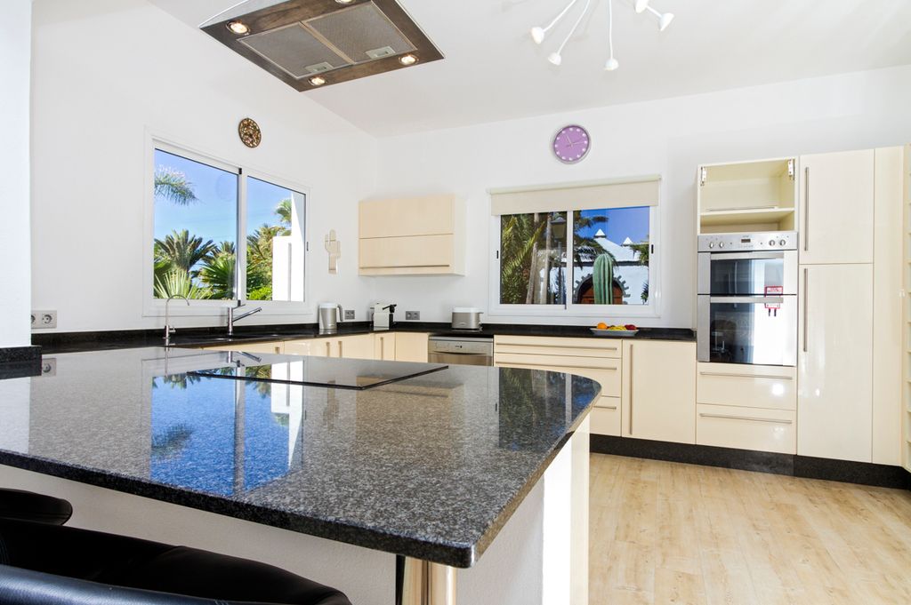 Villa Markel Lanzarote Spain OliversTravels 3