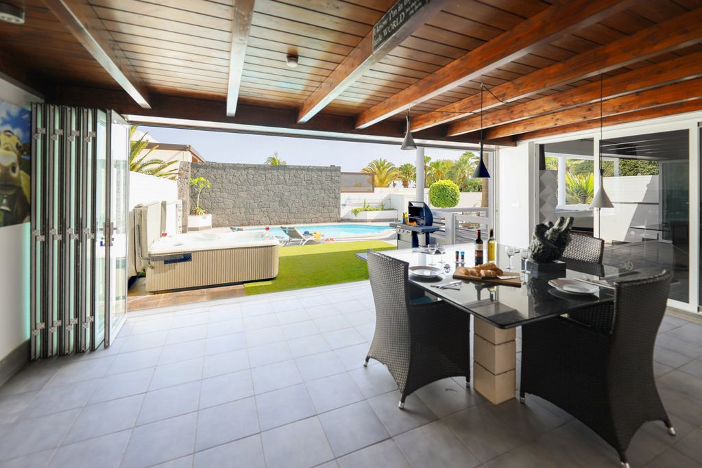 Villa Markel Lanzarote Spain OliversTravels 6