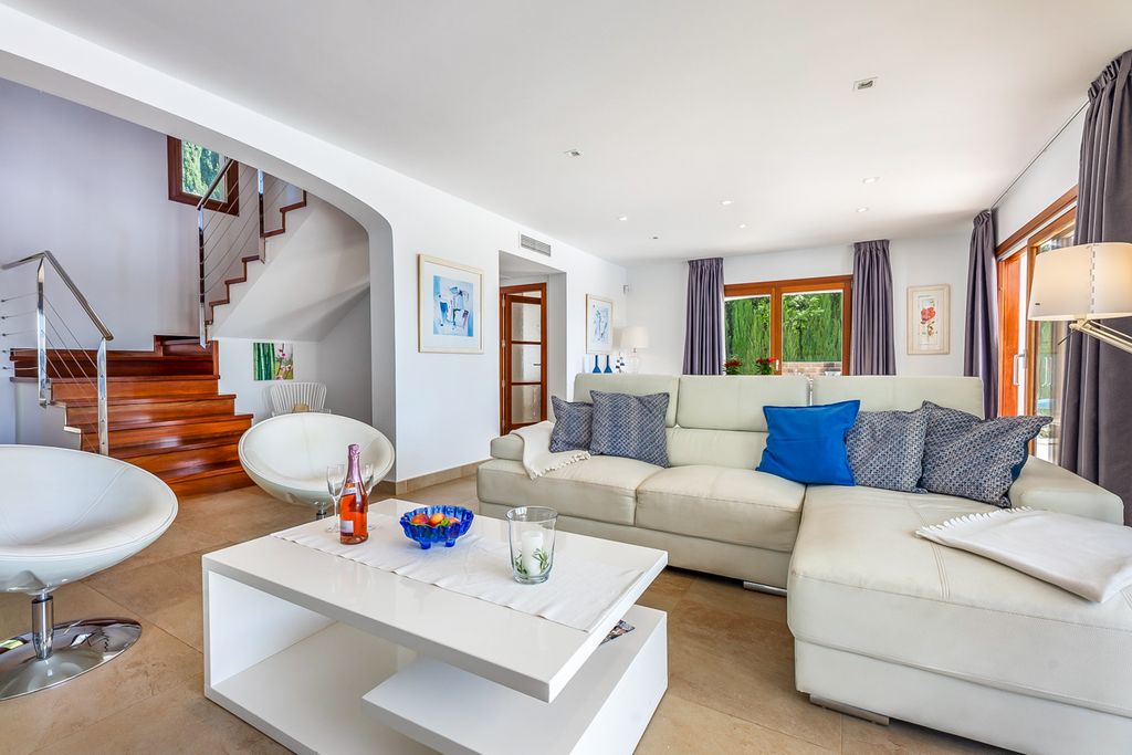 Casa Moderna Mallorca OliversTravels 3