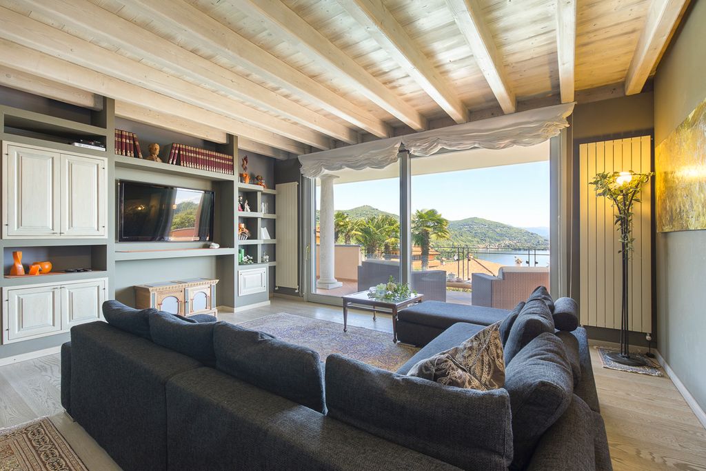 Villa Tessa Italian Lakes Olivers Travels3
