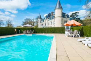 Chateau Cendrillon Loire Valley Olivers Travels 1