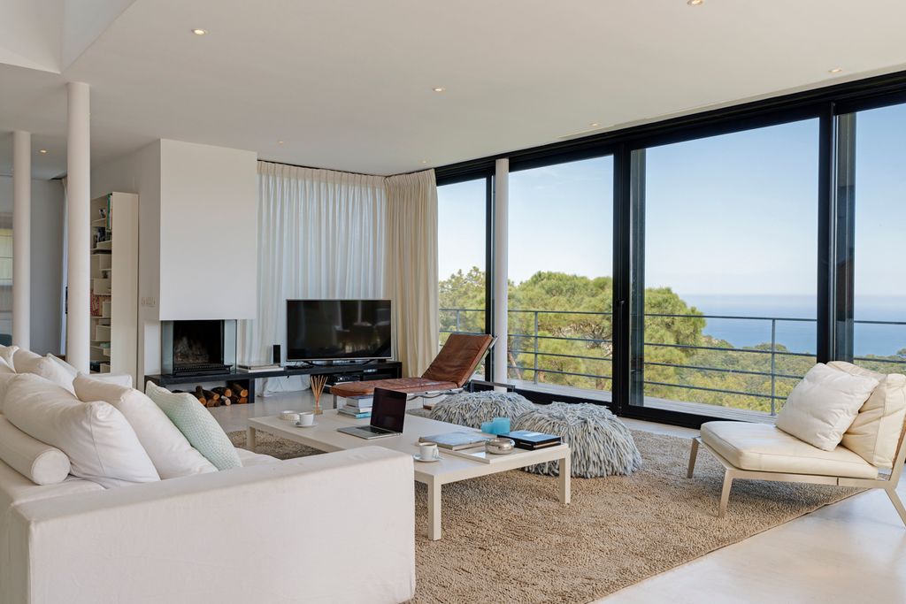 Villa Laia Costa Brava Olivers Travels3