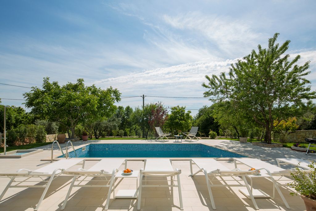 Villa Dora Istria Olivers Travels 4