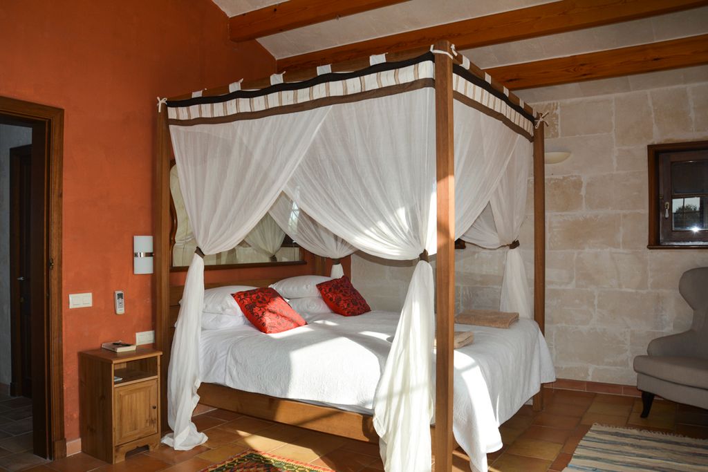 Villa les Arcs Menorca Olivers Travels5