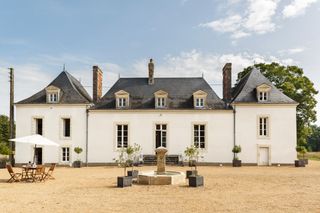 Chateau de la Houlberdiere Loire Valley Olivers Travel1