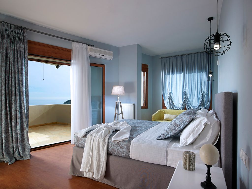Kompsos Villa Crete Olivers Travels Greece 4