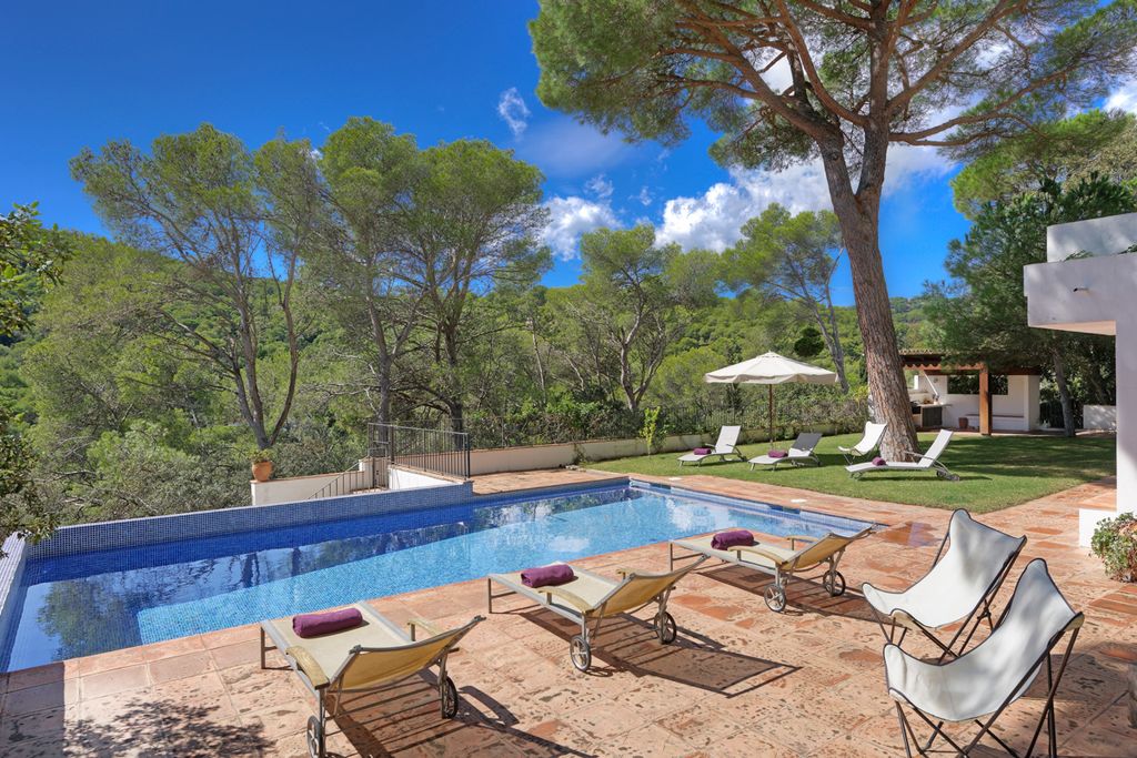 Villa Beso Costa Brava Olivers Travels 5