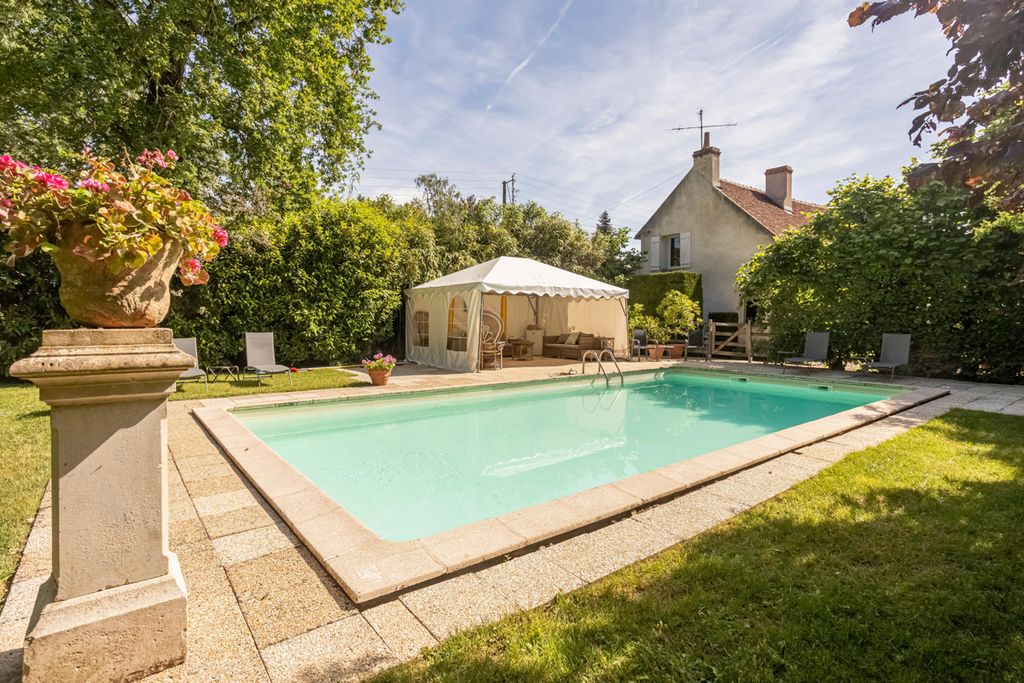 Le Lierre Cottage Loire Valley Olivers Travels2