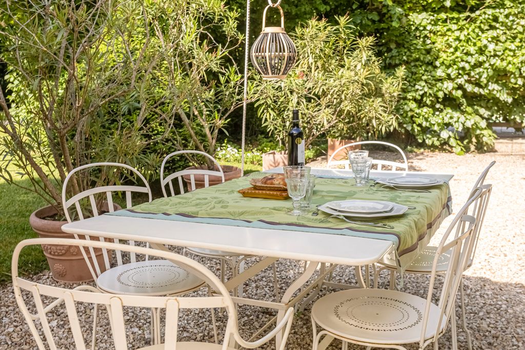 Le Lierre Cottage Loire Valley Olivers Travels5