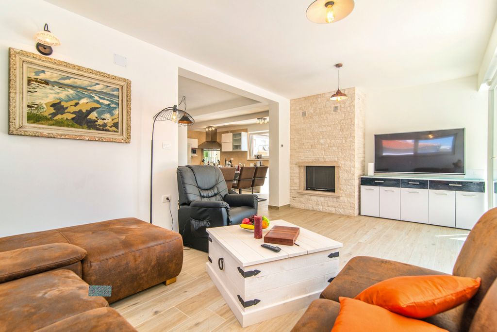 Villa Novigrad Istra Croatia Olivers Travels 2