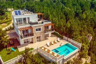 Villa Rogoznica Dalmatia Olivers Travels 01.1