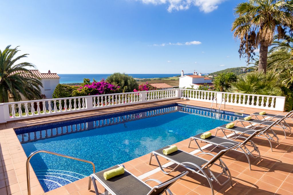 Villa Los Leones Menorca Olivers Travels 2