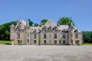 Chateau des Reves Normandy France Olivers Travels 1