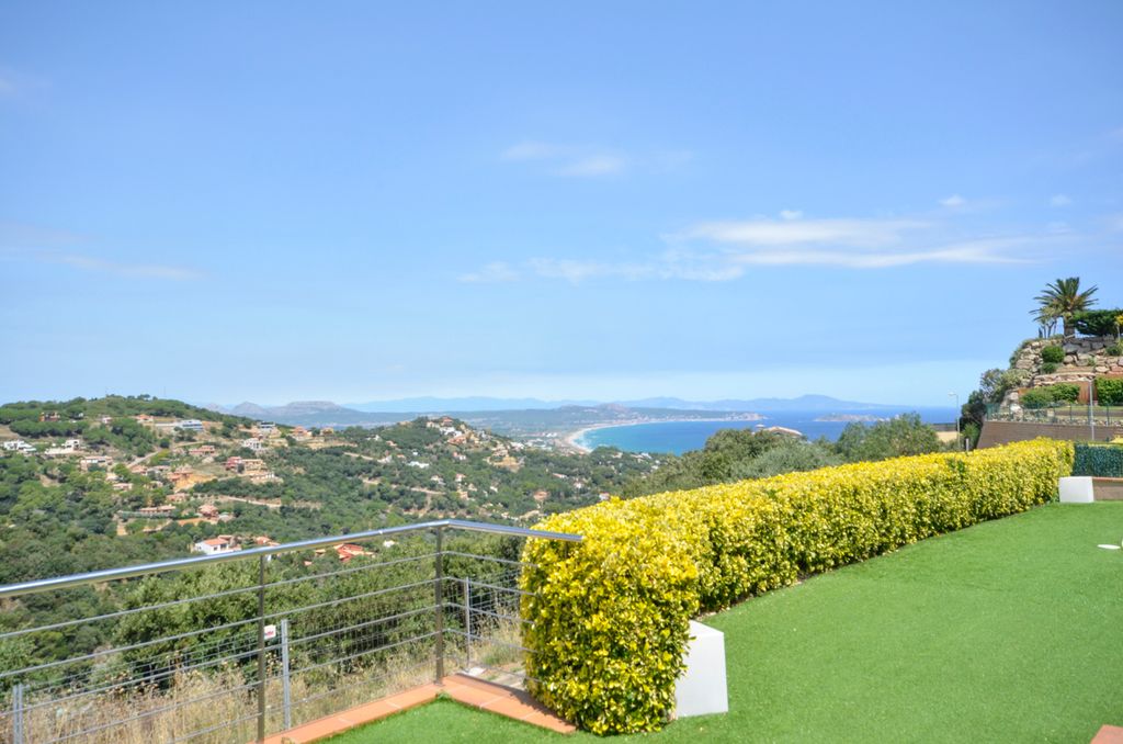 Villa Manuel Costa Brava Olivers Travels 4