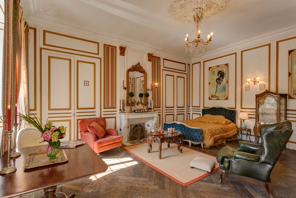 Chateau Normand Normandy Olivers Travels 2