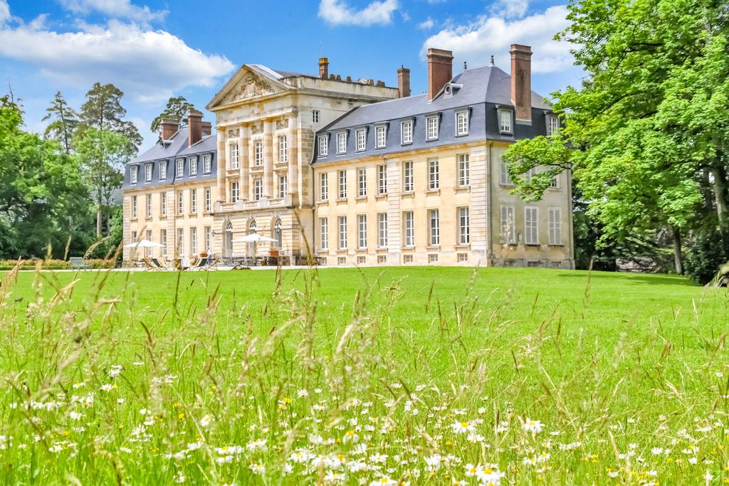 Chateau Des Roses Normandy France OliverTravels 2