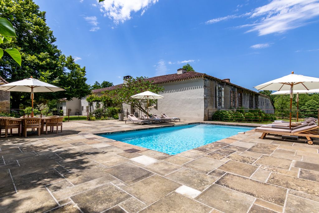 Manoir Gascon MidiPyrenees OliversTravels 1