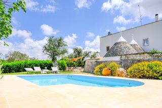 Trullo Joel Puglia Olivers Travels26.5