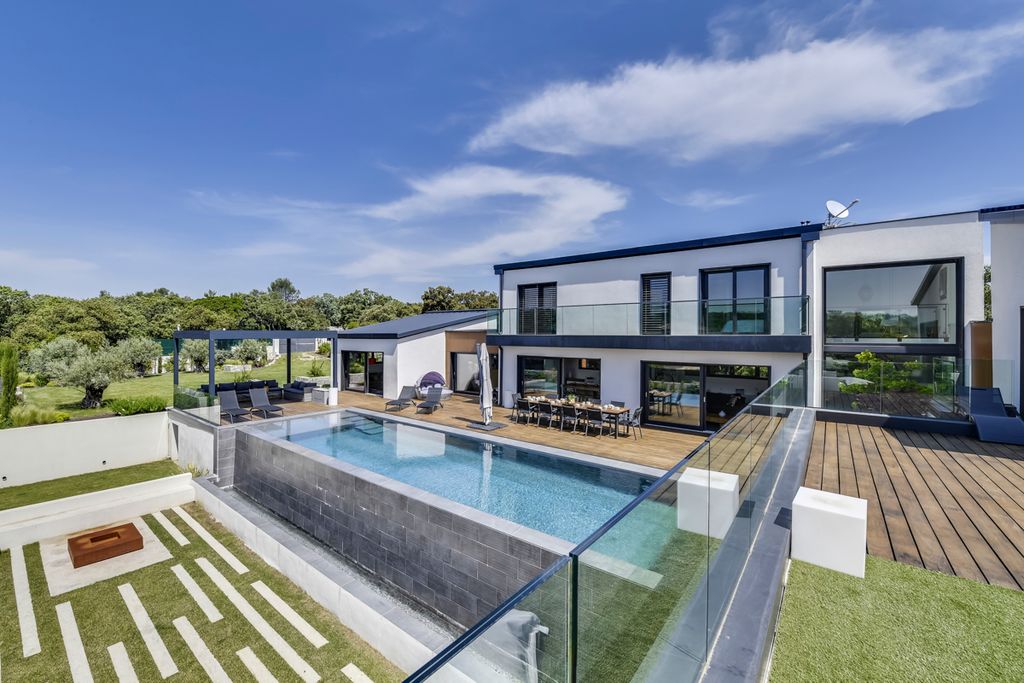 Villa Xavier Languedoc Fr Olivers Travels 1