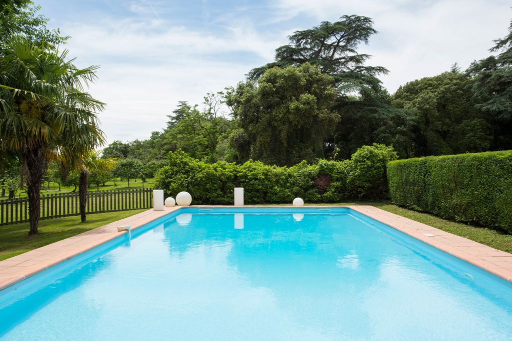 Chateau Noble Midi Pyrenees Olivers Travel 2