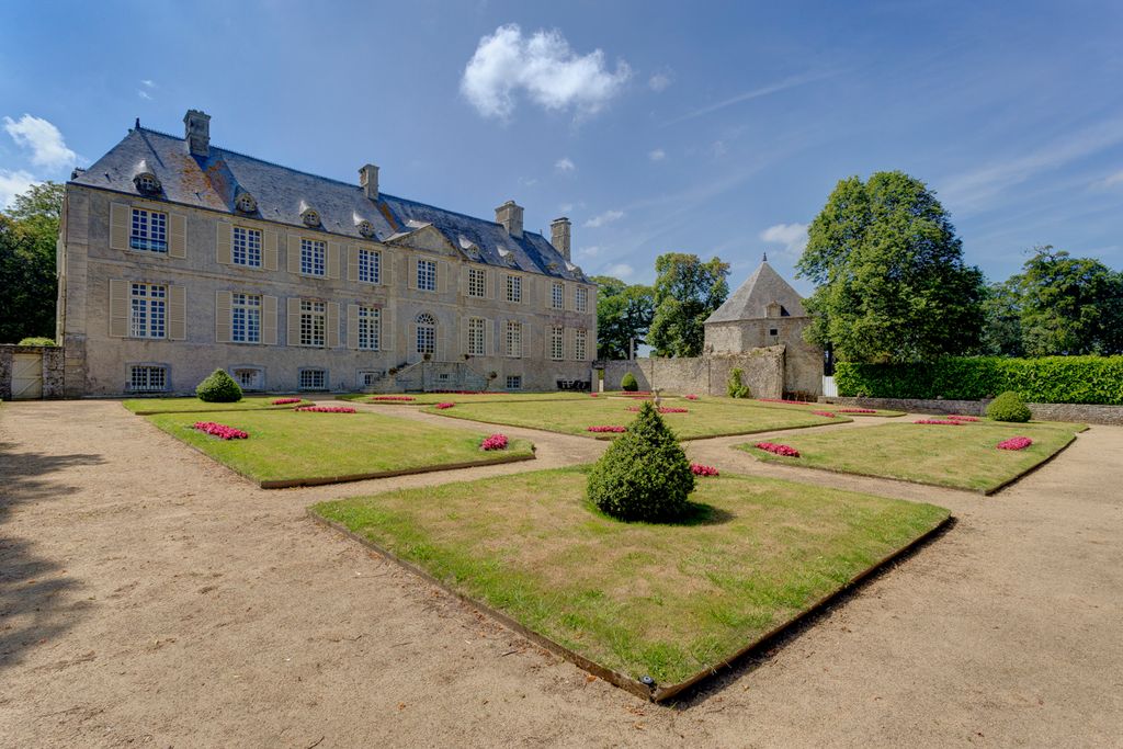 Chateau Les Douves Normandy Olivers Travels 10 2