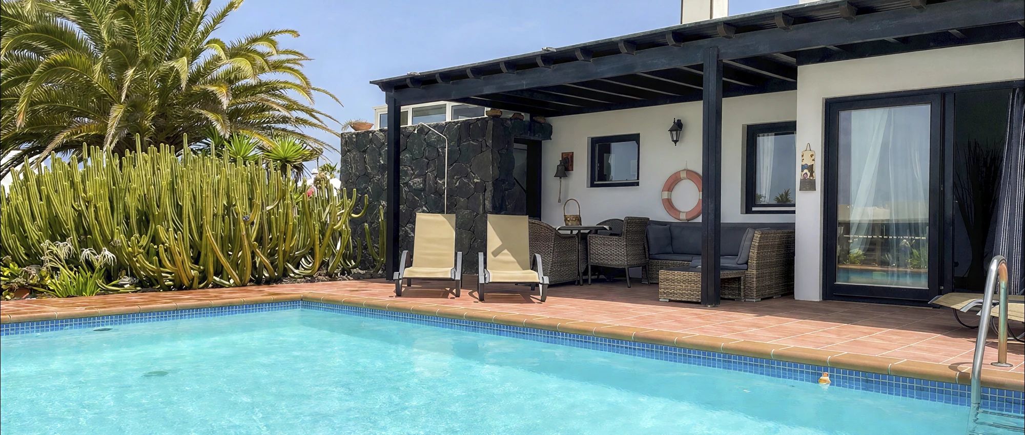 Villa ID-5583