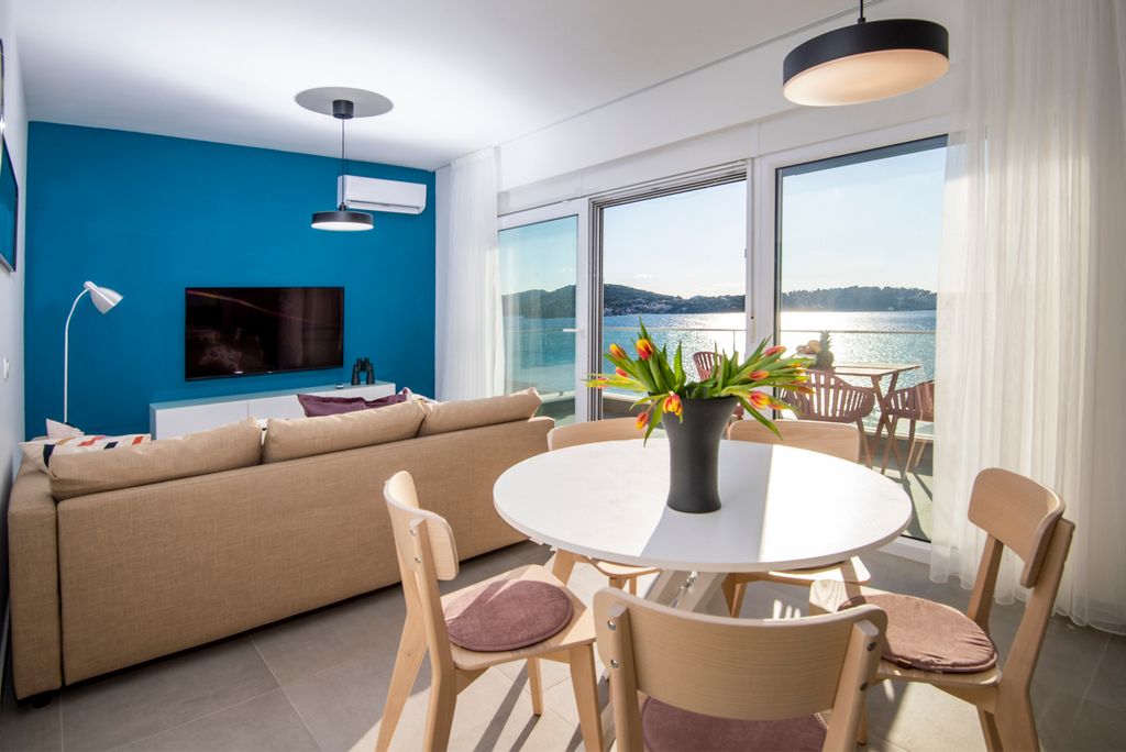 Villa Kokolja Dalmatia Olivers Traves3