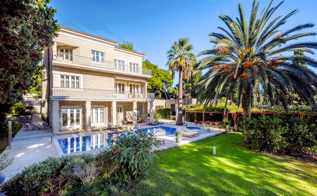 Villa Diocletian Dalmatia Olivers Travels 1