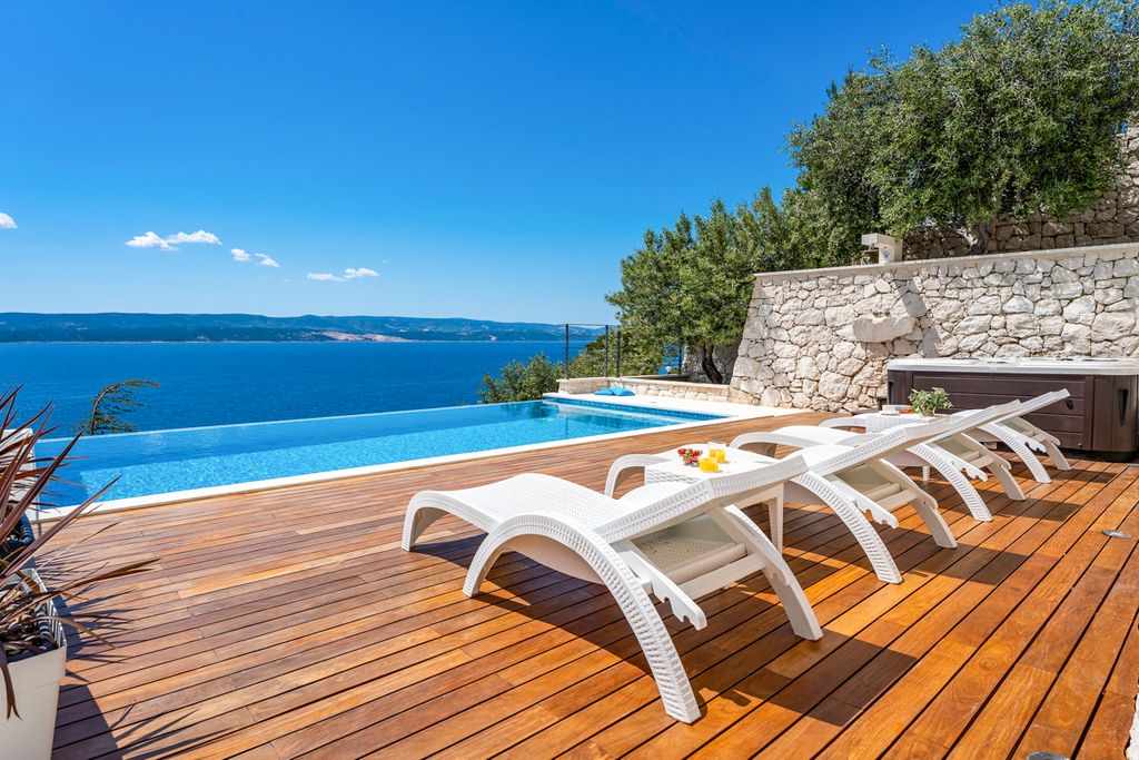 Villa Cliff Dalmatia Olivers Travel 2