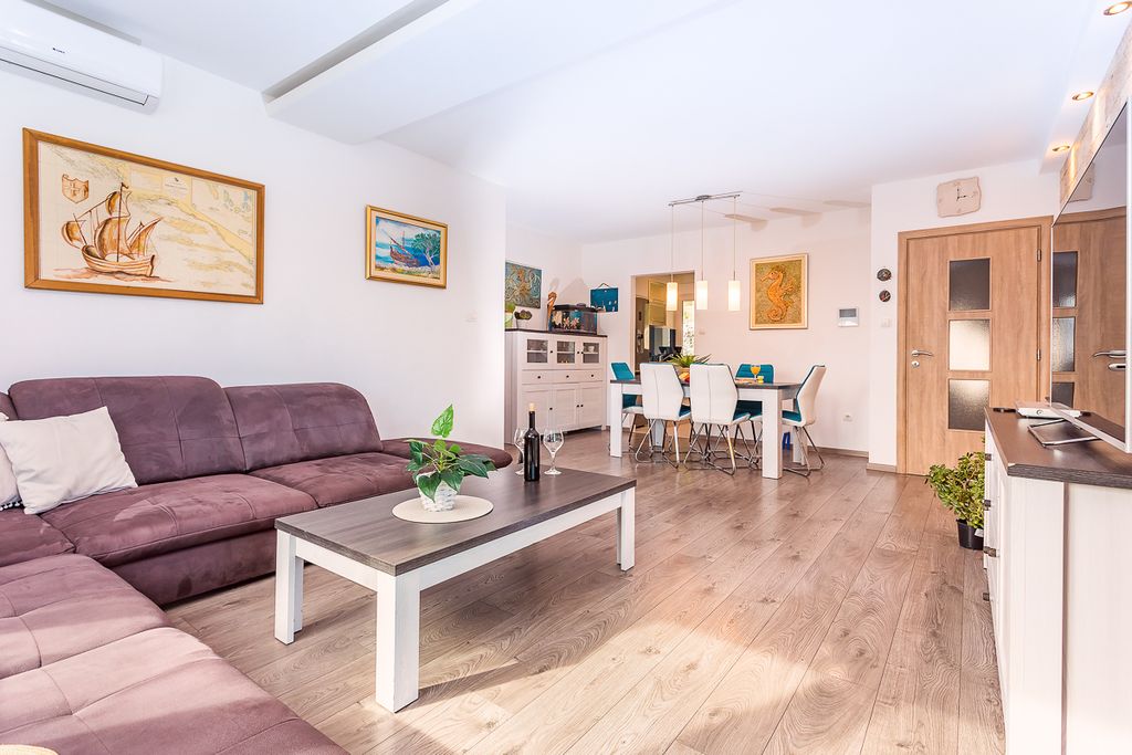Villa Gata Dalmatia Olivers Travels3