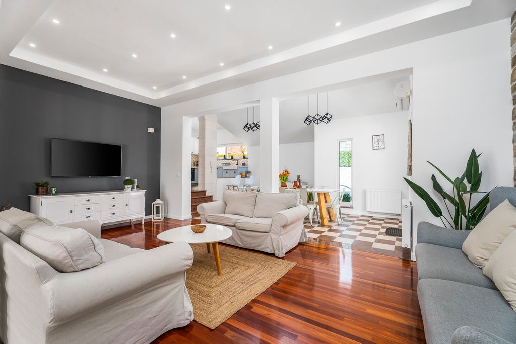 Villa Tugare Dalmatia Olivers Travels3