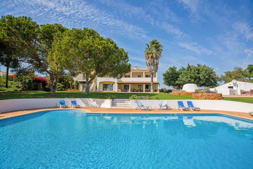 Moradia Silves Lagoa Olivers Travels 1  1 