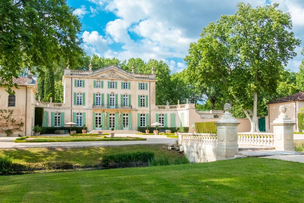 Chaeau Poesie Provence France OliversTravels 2