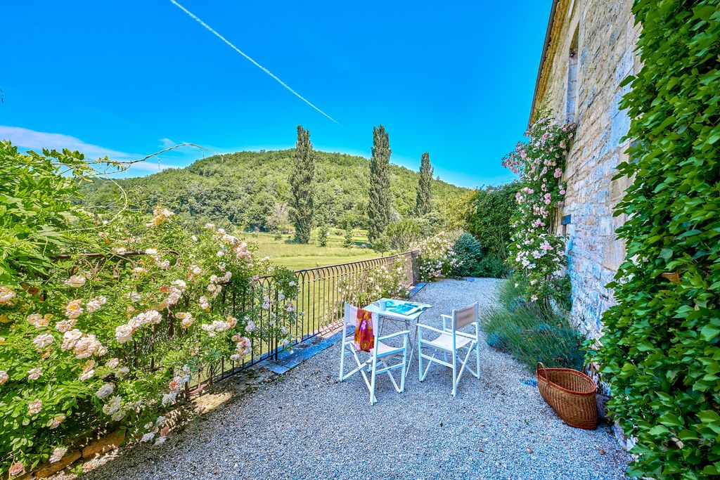 L Atelier Dordogne Olivers Travels 02