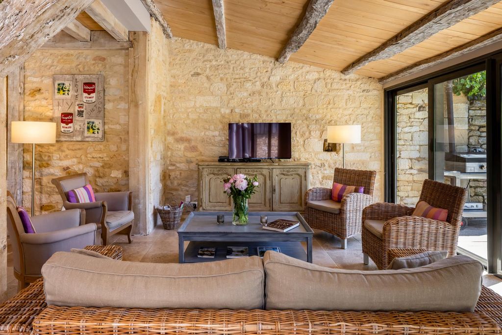 Maison Pierre Dordogne OliversTravels 4