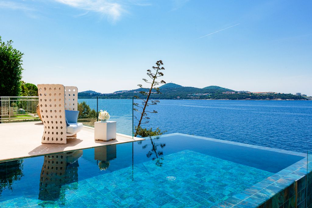 Adriatic Beach House Dubrovnik Olivers Travels 2