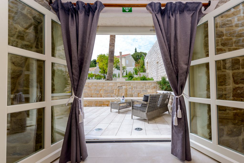 Villa Sophie Dubrovnik Olivers Travels 5