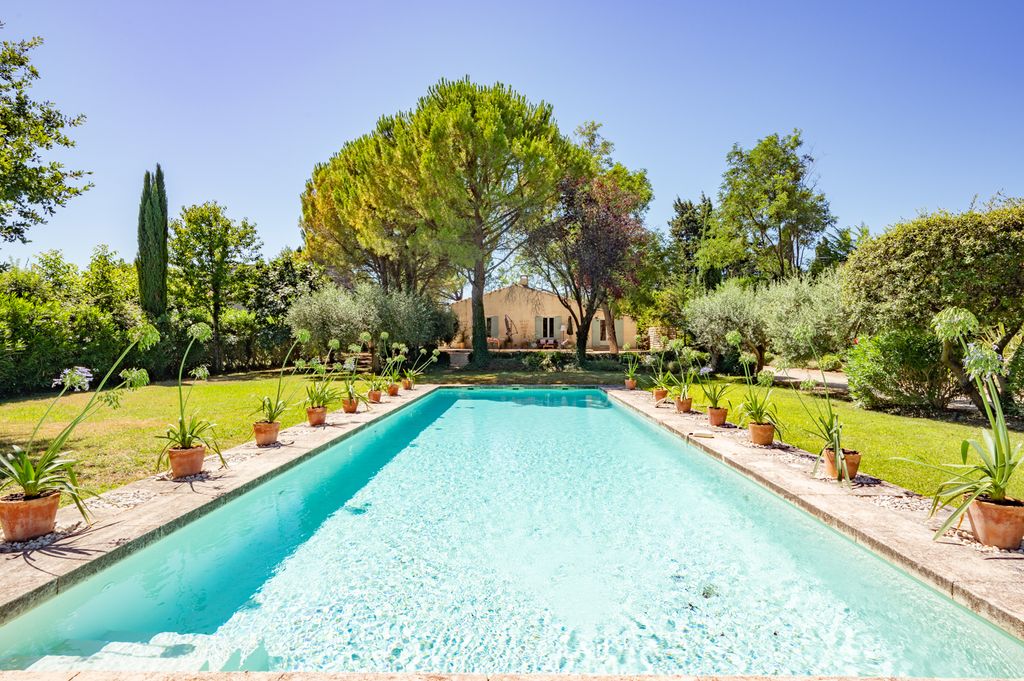 Mas Art Et Soleil France Provence OliversTravelss 22