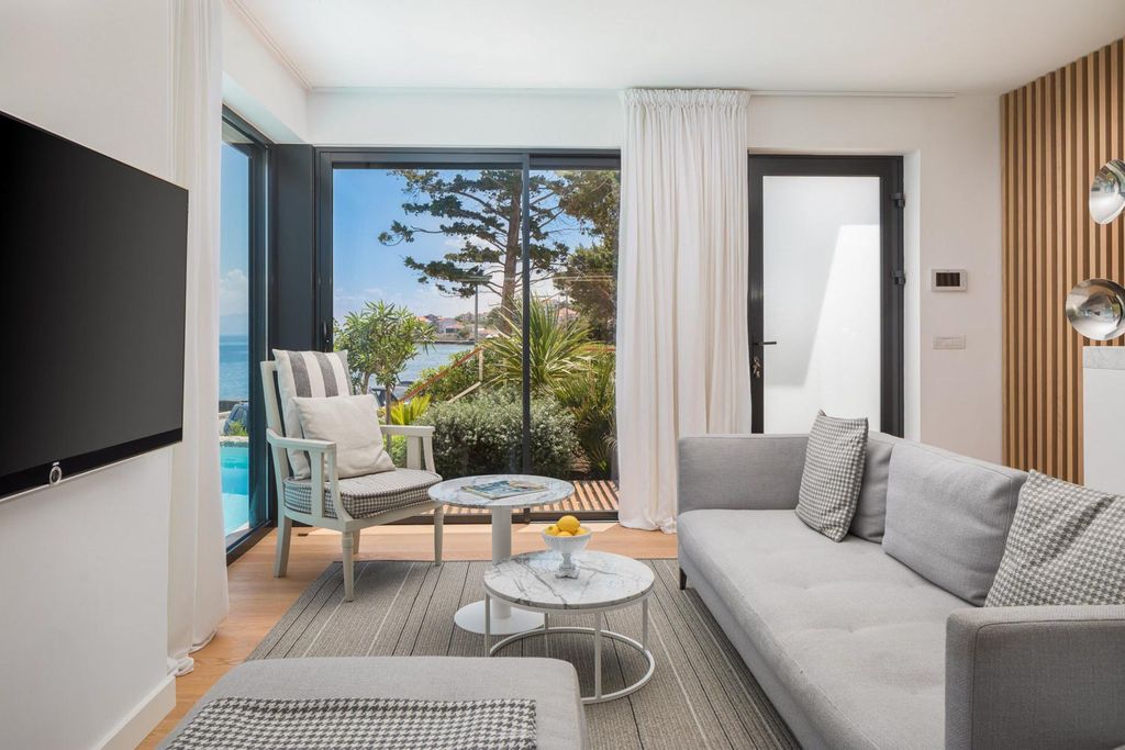 Sutivan Beach House Brac OliversTravels 3