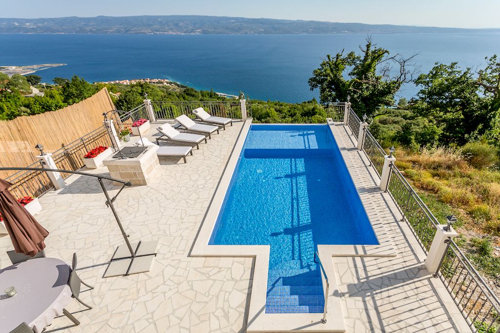 Villa Jesenice Dalmatia Olivers Travels 4