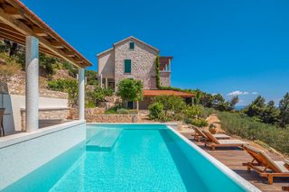 Villa Nar Hvar Olivers Travels 001