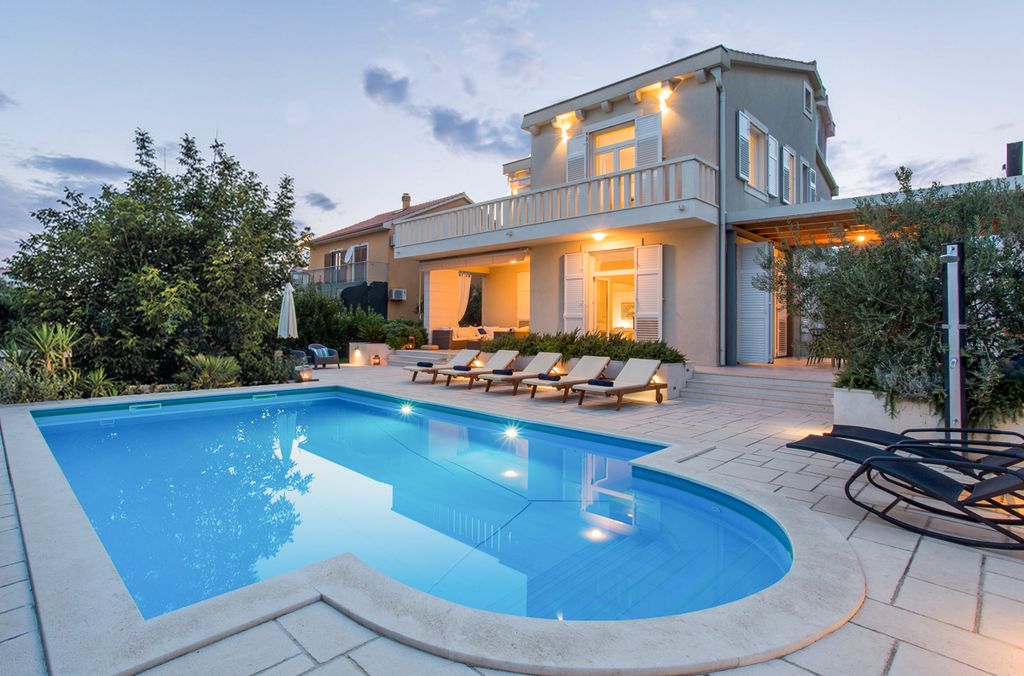 Villa Vesna Dalmatia Olivers Travels 1