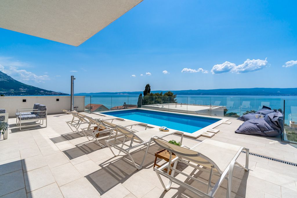 Villa Jarmila Dalmatia Olivers Travels 002