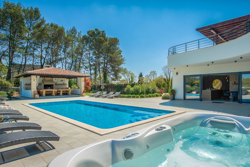 Casa Jarilo Istria Olivers Travels 02