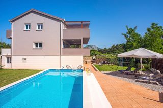 Villa Naklice Dalmatia Olivers Travels1