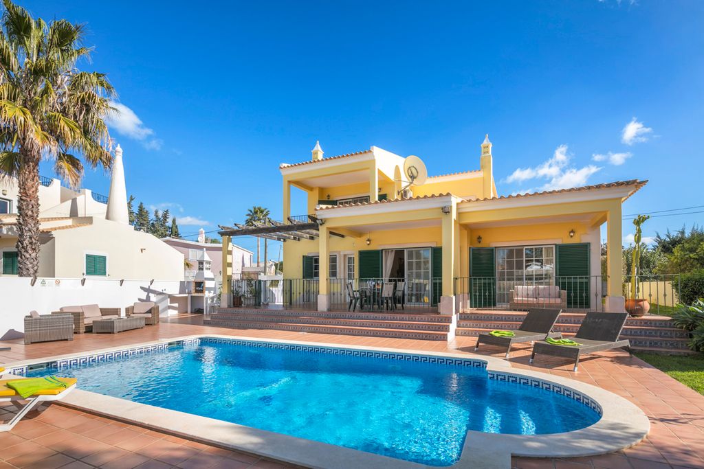 Villa Nadalia Carvoeiro Olivers Travels 1