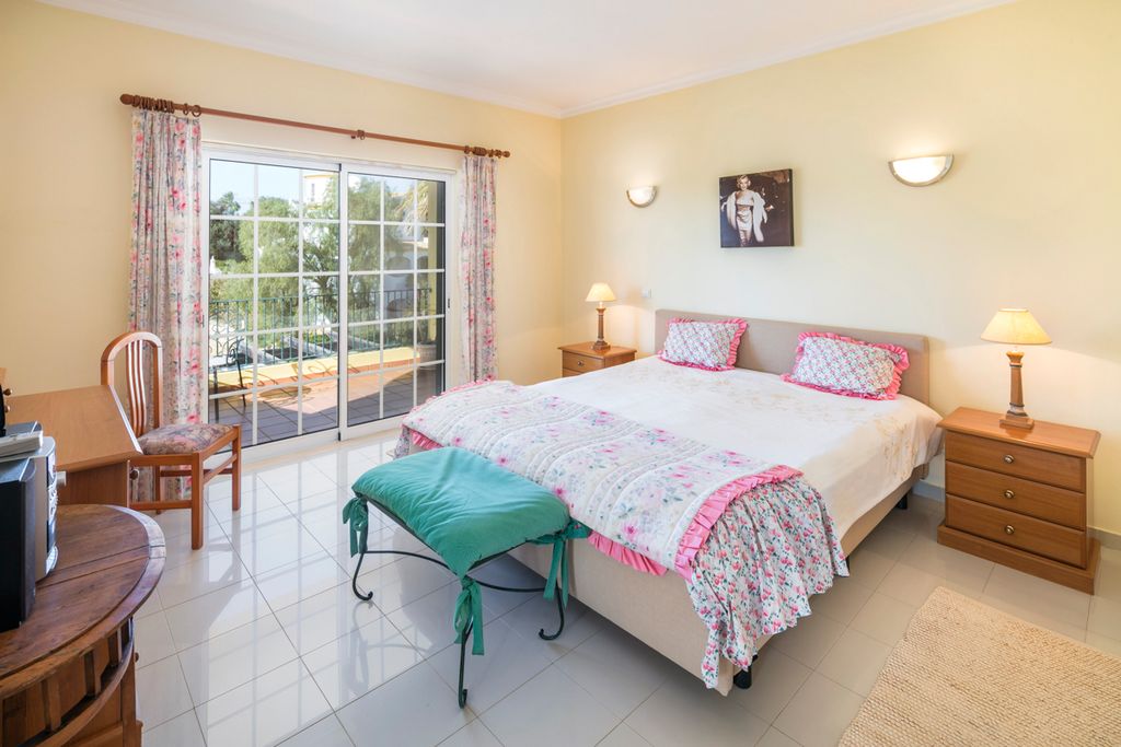 Villa Nadalia Carvoeiro Olivers Travels 3