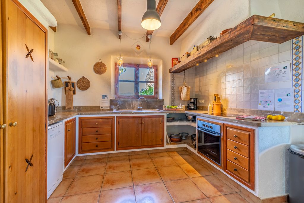 Villa Amparo Mallorca Olivers Travels 05