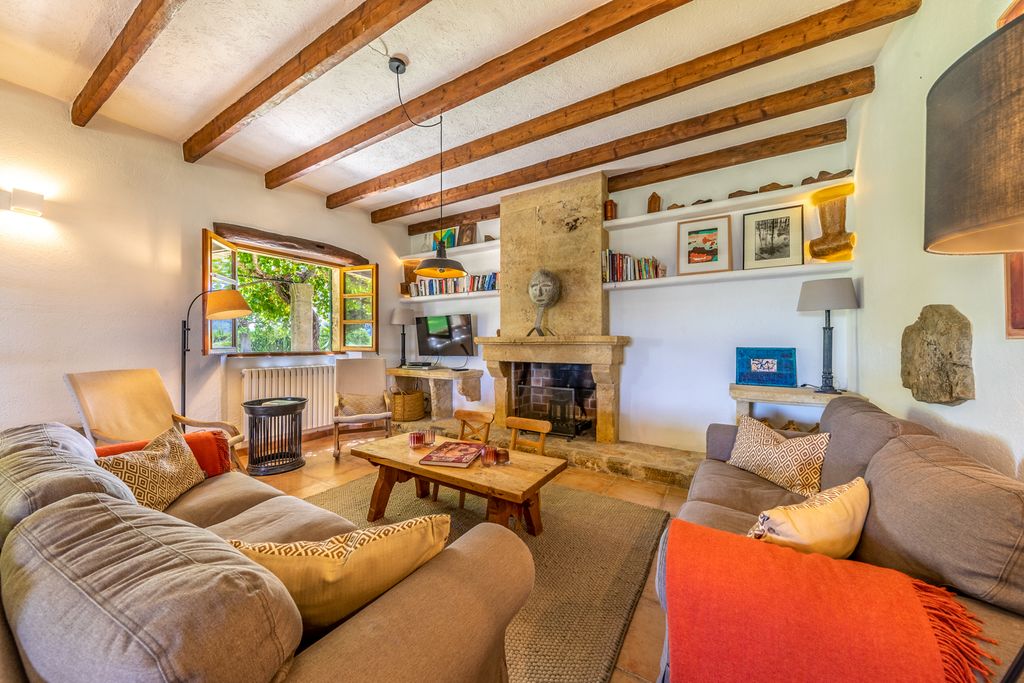 Villa Amparo Mallorca Olivers Travels 03