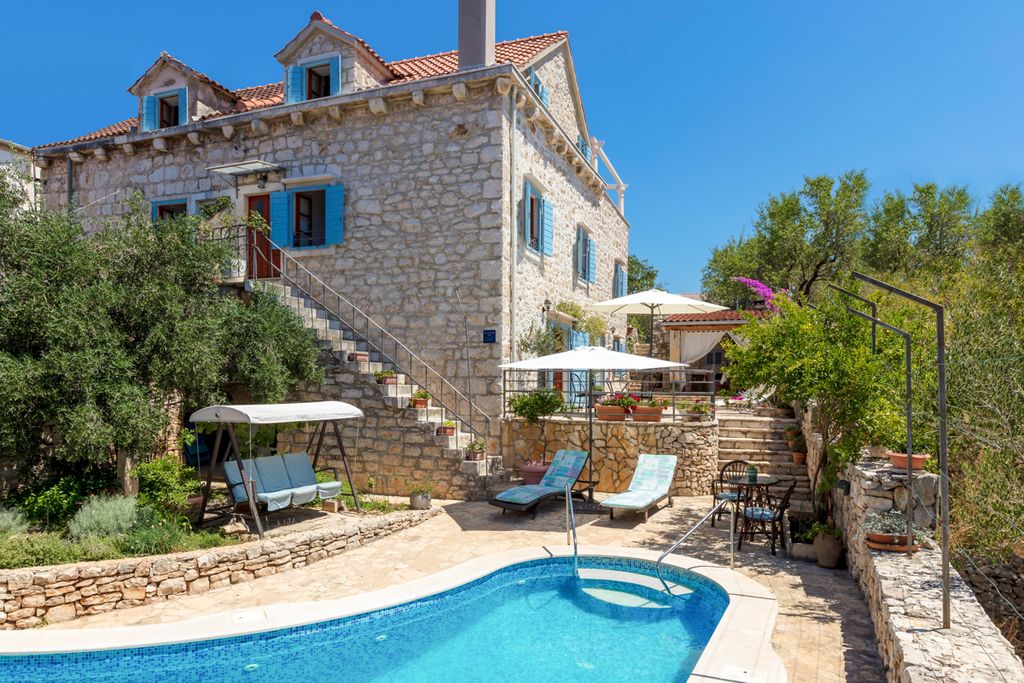Villa Wendelin Dalmatia Oliver Travels1